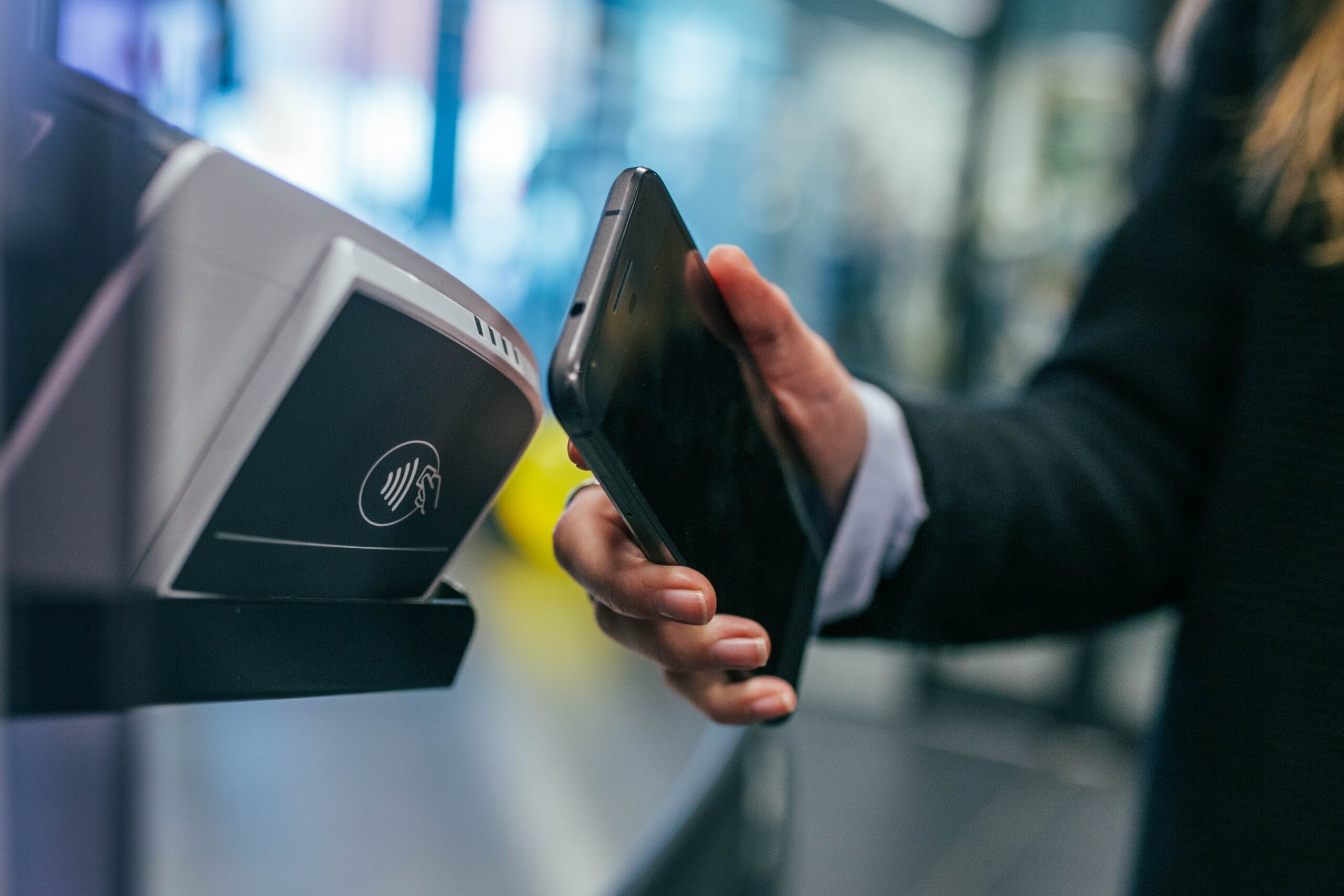 Contactless mobile payment